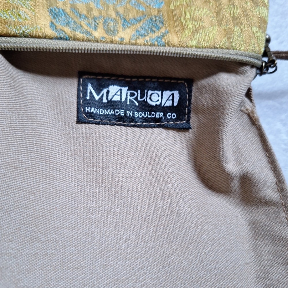 Maruca Cupcake Crossbody Purse / Small bag - Picture 5 of 16